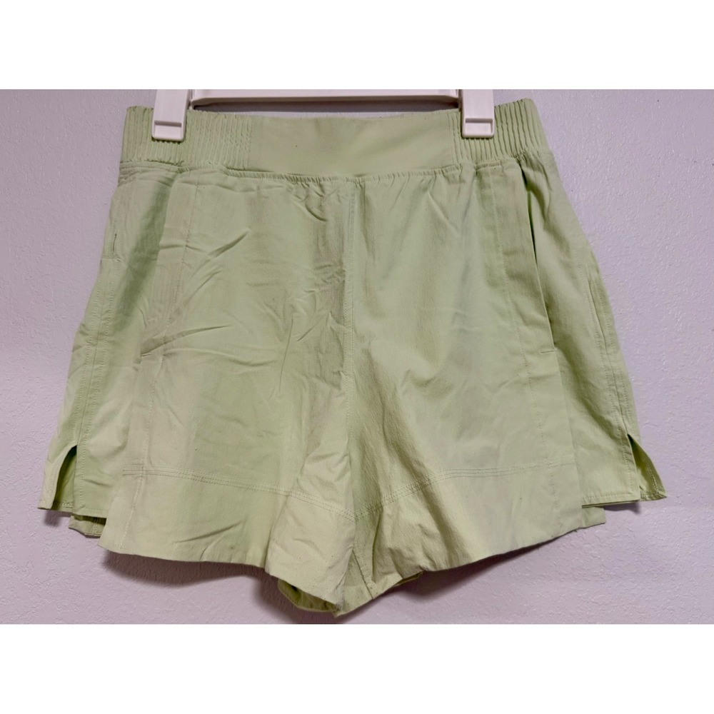 Lululemon Lab Shorts Women Medium Lime Green Good Elastic Waist Athletic LW7CPIS